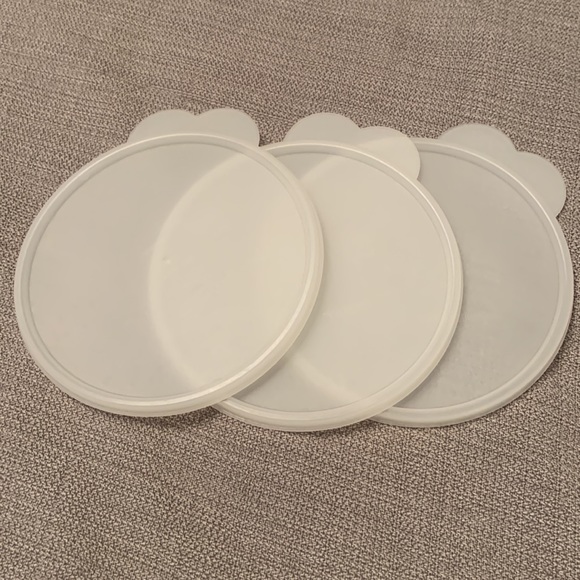Tupperware Set of 3 Round C Butterfly Tab Lids Semi Sheer 6” Round Like New - Picture 6 of 6
